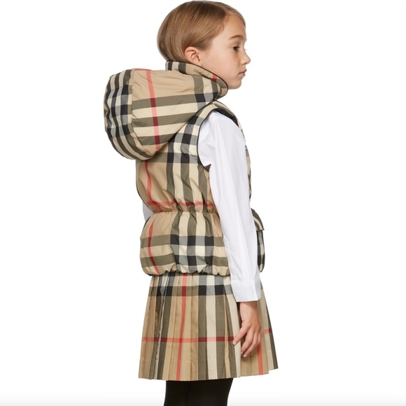 Burberry Girls Archive Beige Molly Hooded Puffer Vest Jacket - Picture 2 of 8